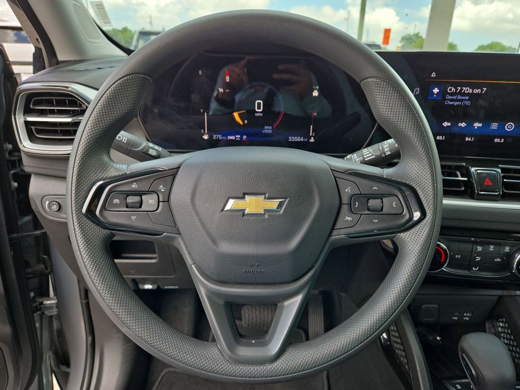 Thumbnail: 2025 Chevrolet TrailBlazer - 22