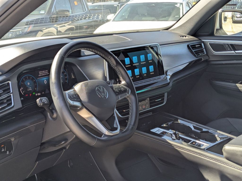 Thumbnail: 2025 Volkswagen Atlas - 14