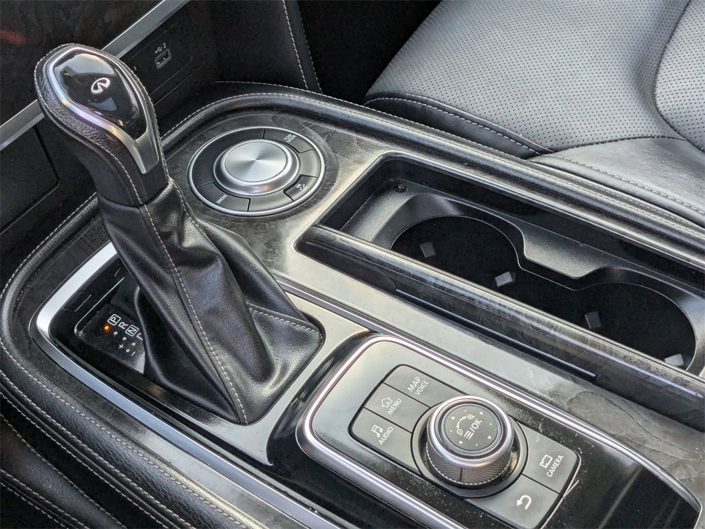 Thumbnail: 2023 INFINITI QX80 - 33