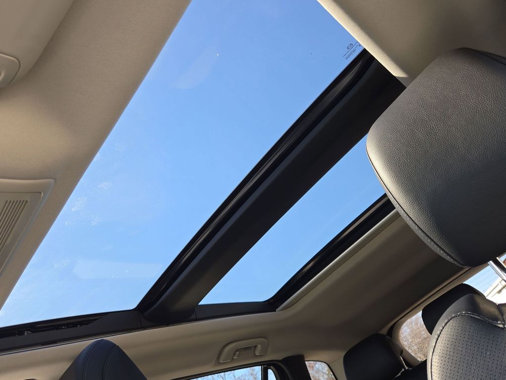 Thumbnail: 2025 Mazda CX-50 - 22