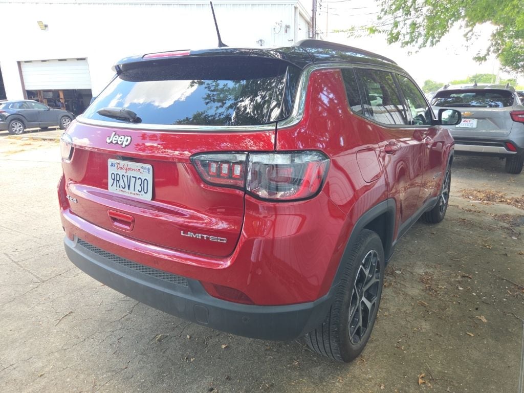 Thumbnail: 2025 Jeep Compass - 9