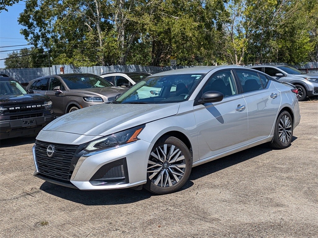 Used 2024 Nissan Altima For Sale at AVIS Car Sales VIN 1N4BL4DV9RN337737