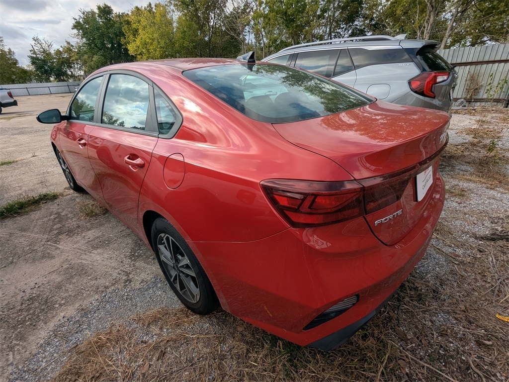 Thumbnail: 2024 Kia Forte - 5