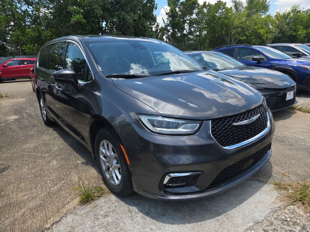Thumbnail: 2023 Chrysler Pacifica - 5