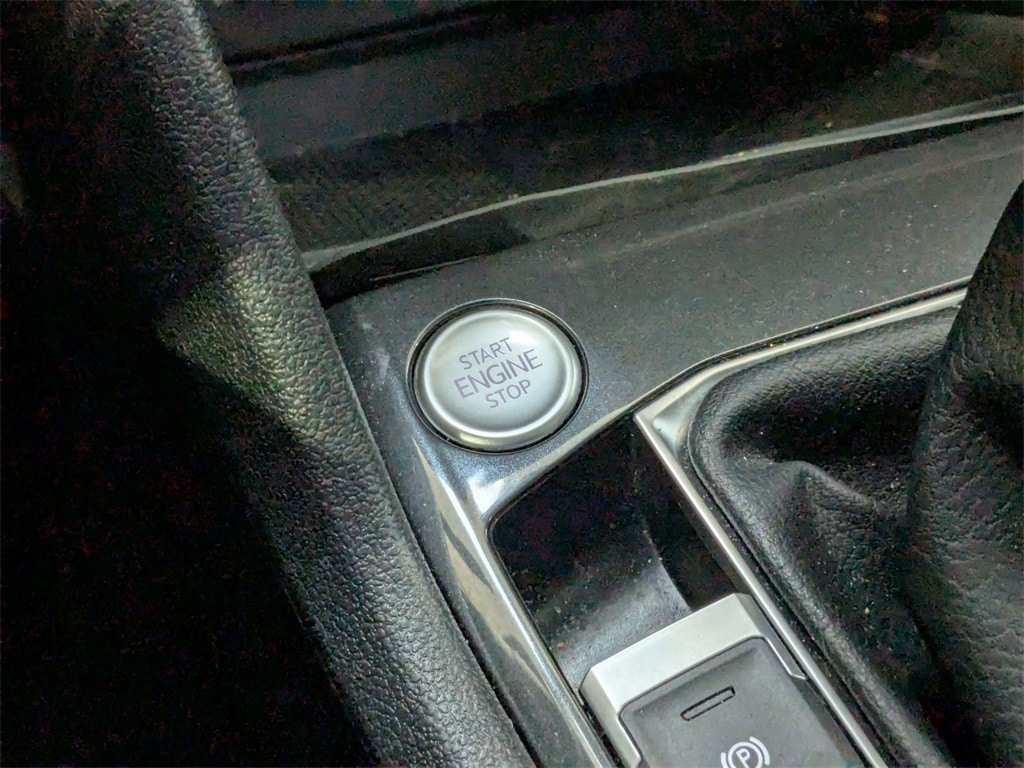 Thumbnail: 2024 Volkswagen Tiguan - 20