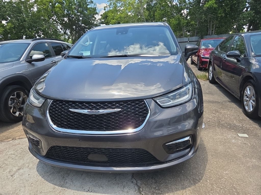 Thumbnail: 2023 Chrysler Pacifica - 6