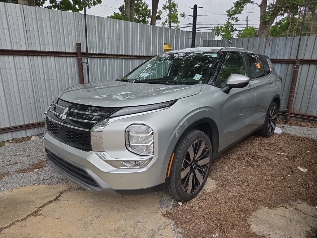 Thumbnail: 2025 Mitsubishi Outlander - 1