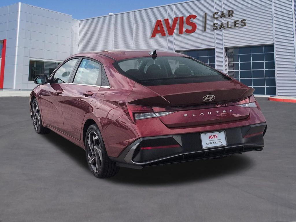 Thumbnail: 2025 Hyundai Elantra - 9