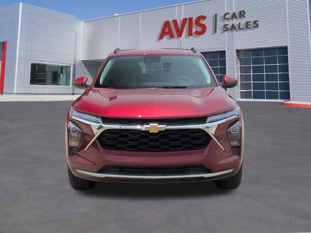 Thumbnail: 2025 Chevrolet Trax - 2