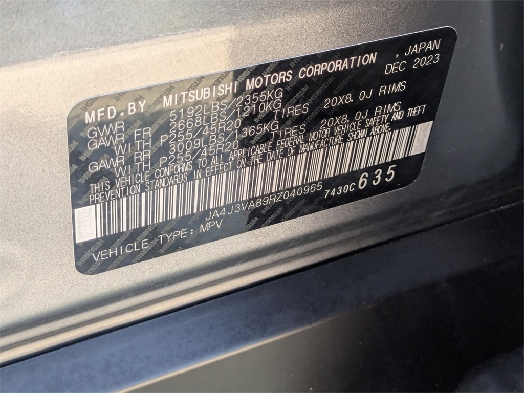 Thumbnail: 2024 Mitsubishi Outlander - 37