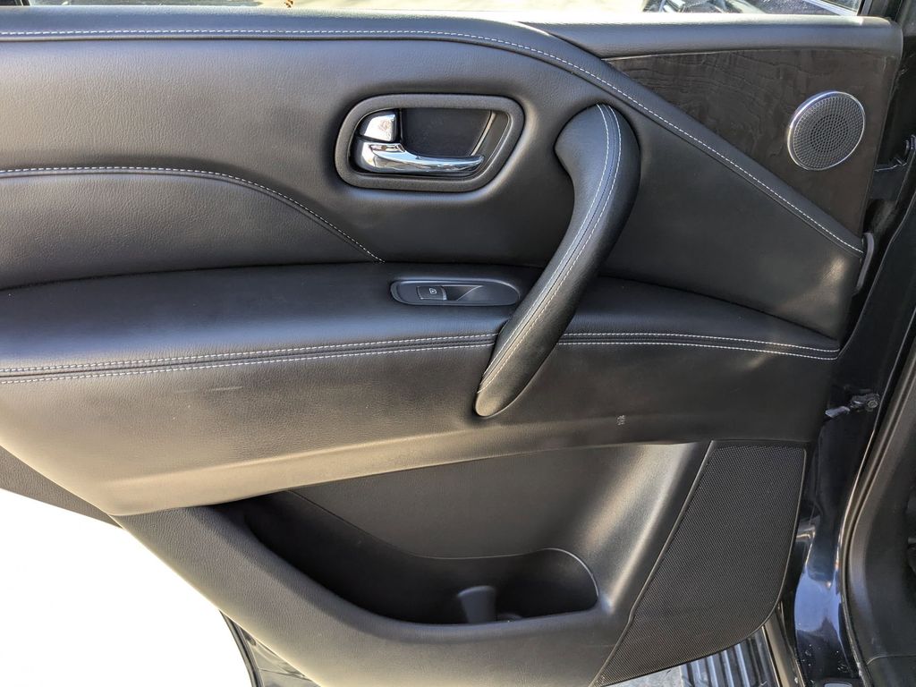 Thumbnail: 2024 INFINITI QX80 - 26