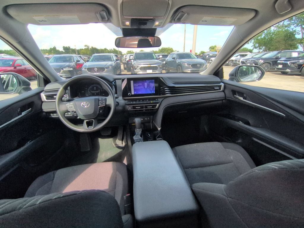 Thumbnail: 2025 Toyota Camry - 25