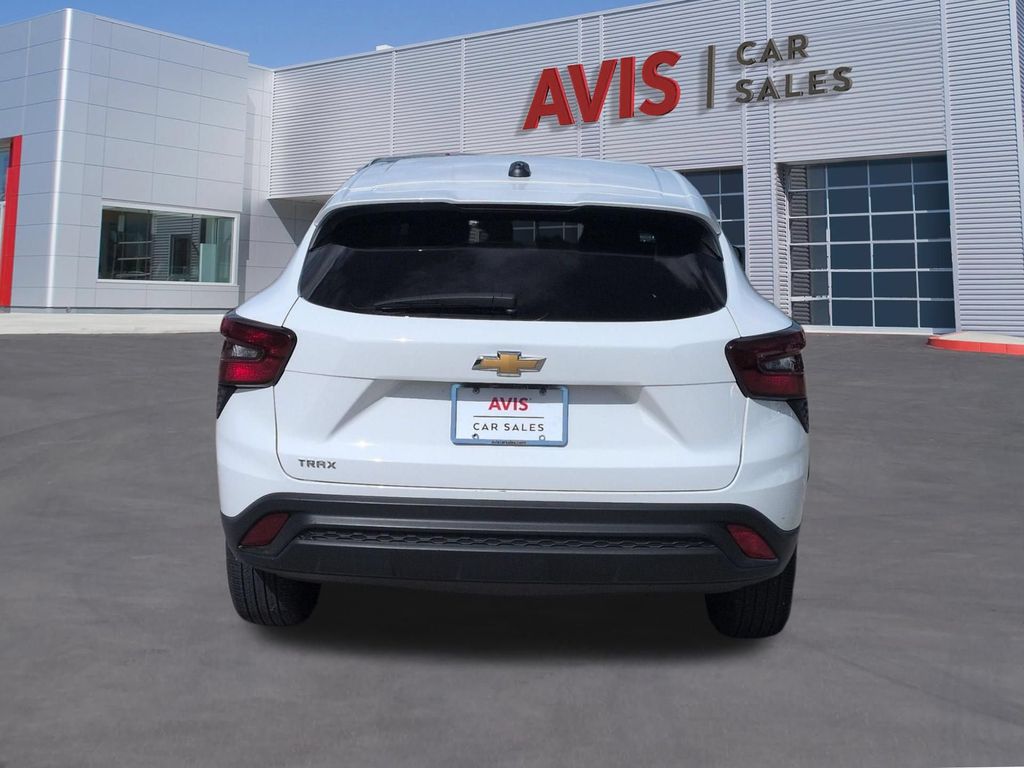 Thumbnail: 2025 Chevrolet Trax - 7