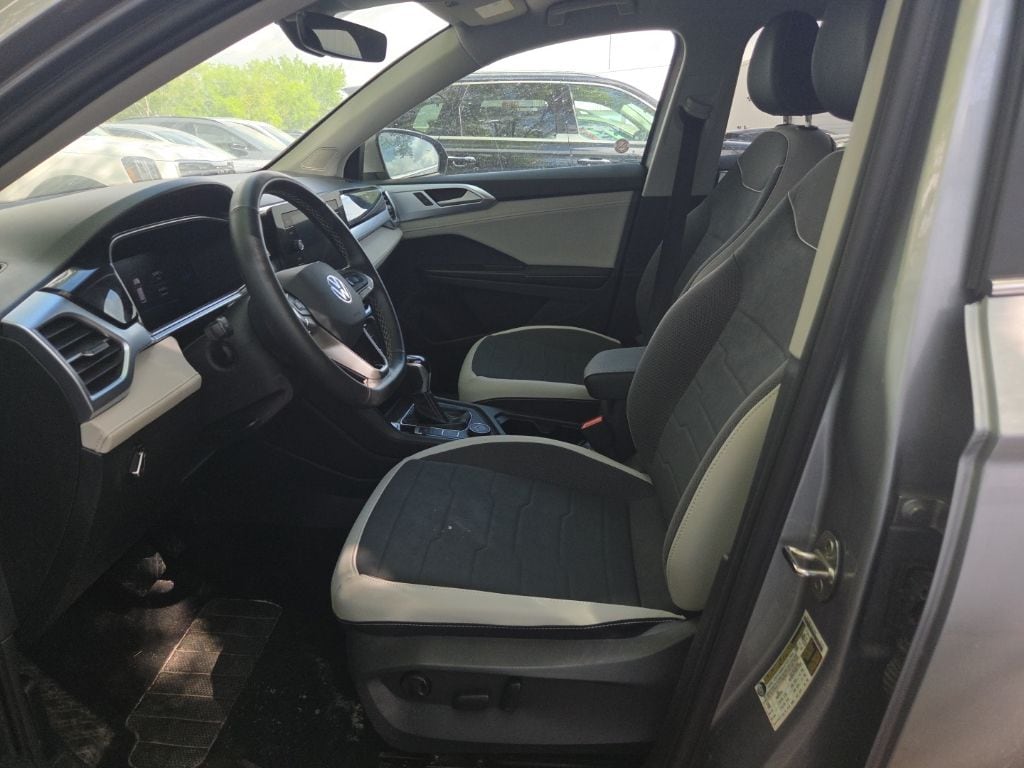 Thumbnail: 2025 Volkswagen Taos - 5