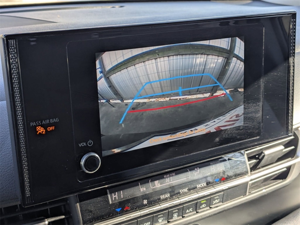 Thumbnail: 2025 Toyota Sienna - 21