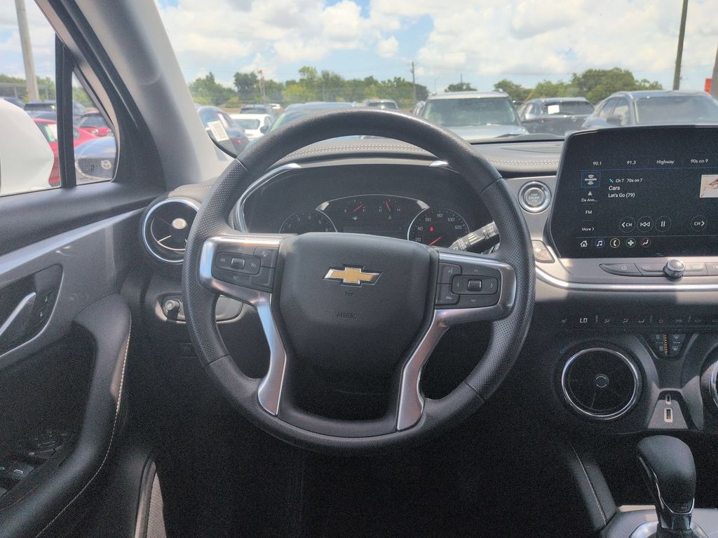Thumbnail: 2025 Chevrolet Blazer - 22