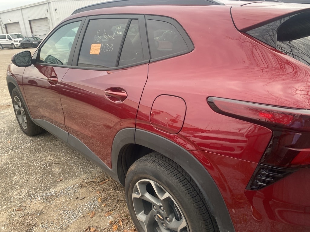 Certified 2025 Chevrolet Trax LT SUV