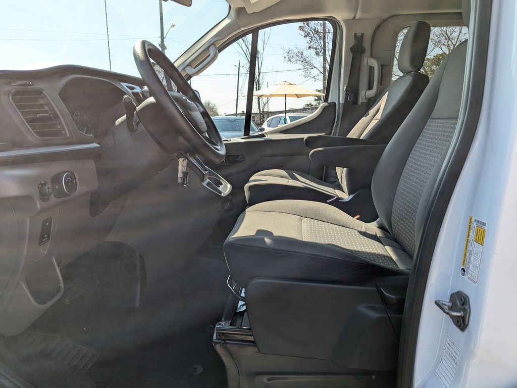 Thumbnail: 2024 Ford Econoline - 23