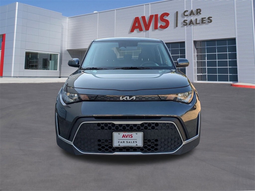 2024 Kia Soul LX photo 2
