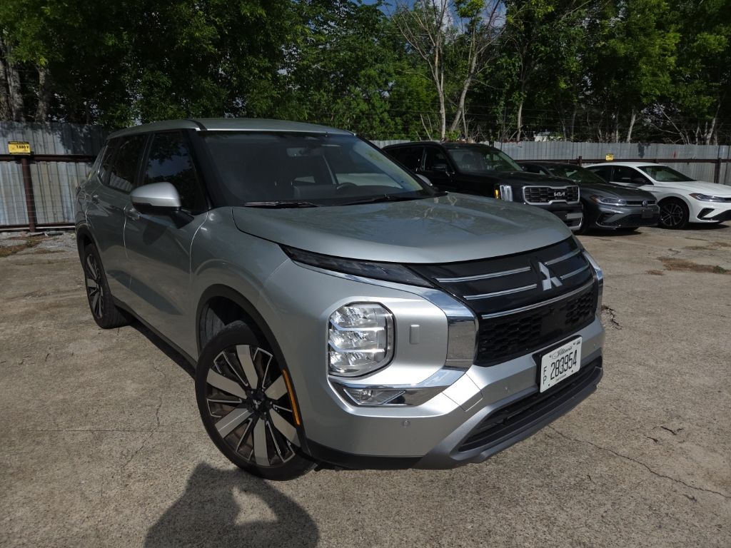 Thumbnail: 2025 Mitsubishi Outlander - 5