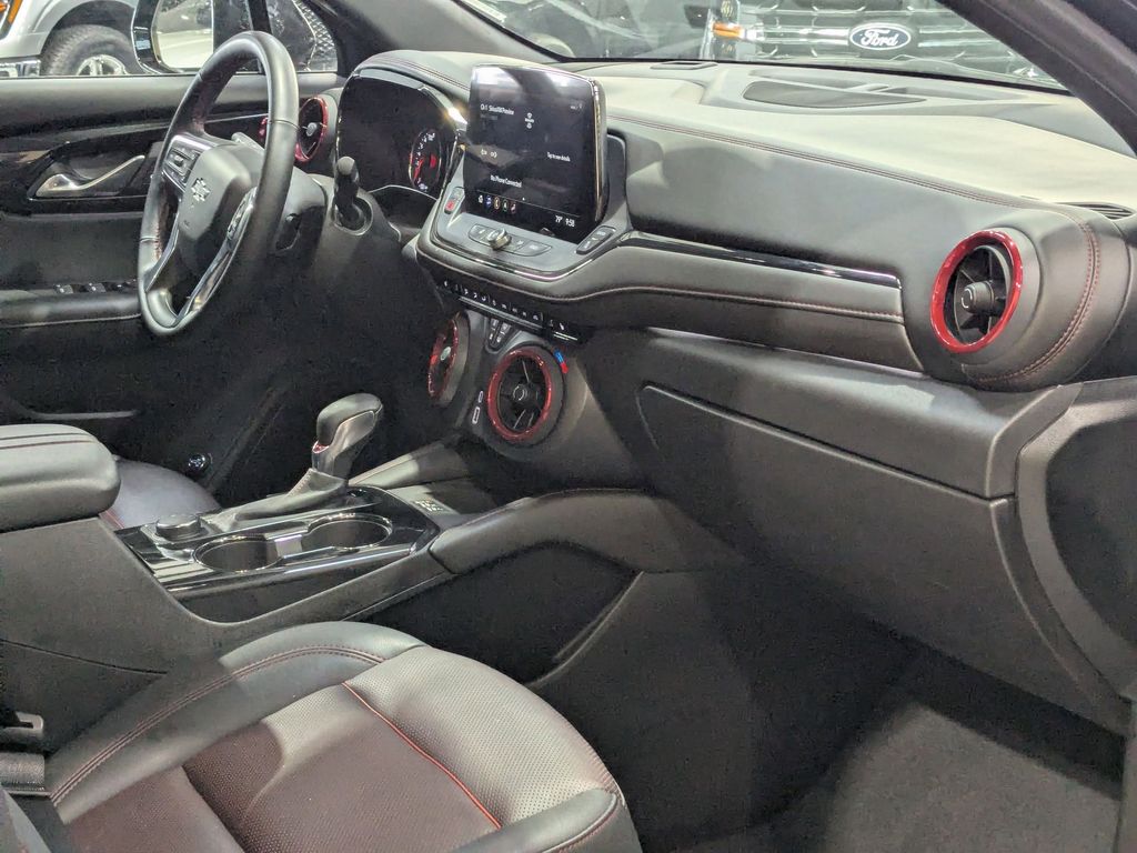 Thumbnail: 2025 Chevrolet Blazer - 29