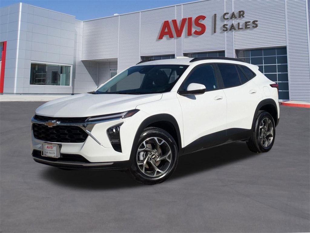 2025 Chevrolet Trax LT's photo