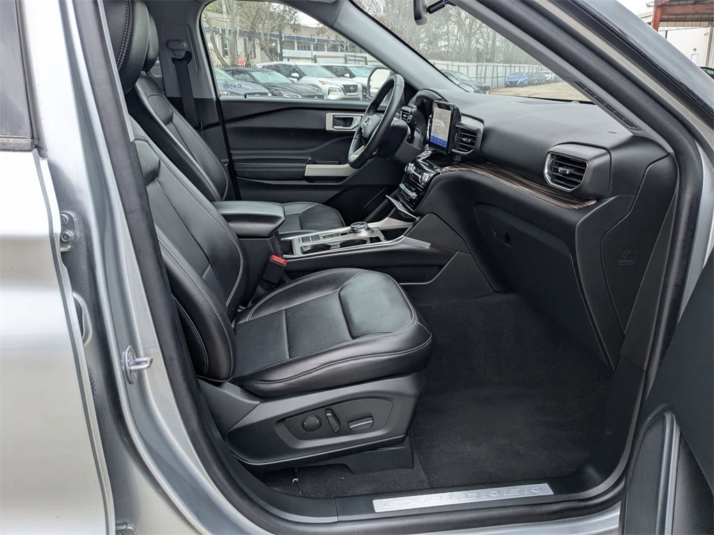 Thumbnail: 2024 Ford Explorer - 33