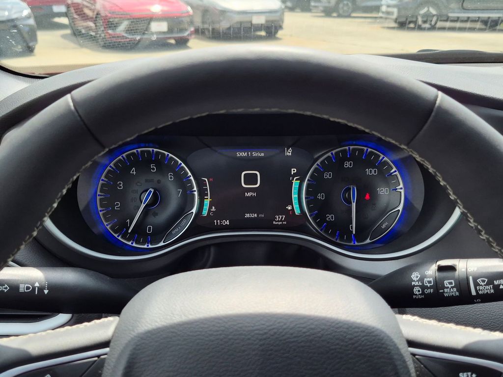 Thumbnail: 2025 Chrysler Pacifica - 17