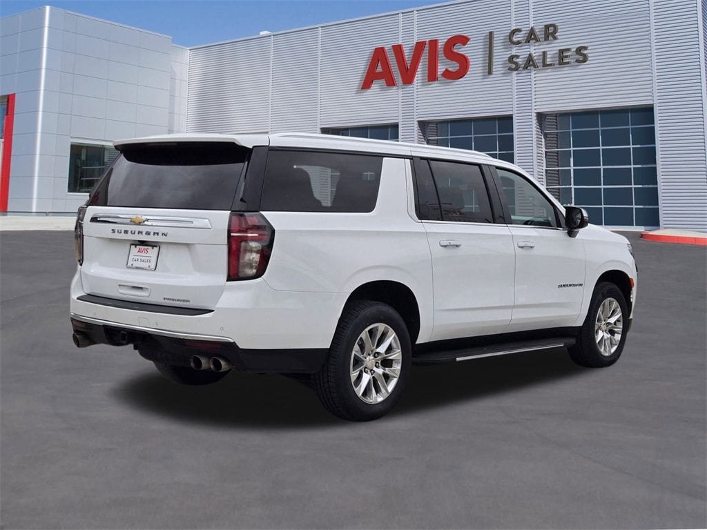 Thumbnail: 2023 Chevrolet Suburban - 6