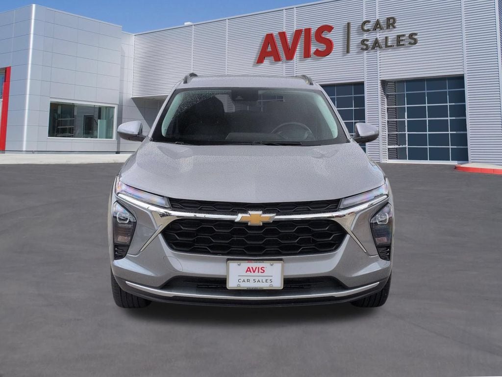 Thumbnail: 2025 Chevrolet Trax - 2
