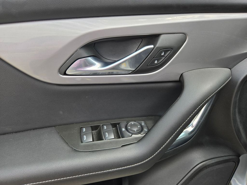 Thumbnail: 2025 Chevrolet Blazer - 14