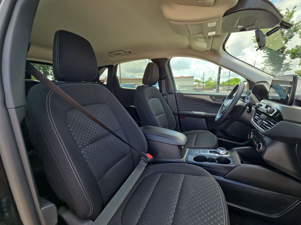 Thumbnail: 2025 Ford Escape - 27