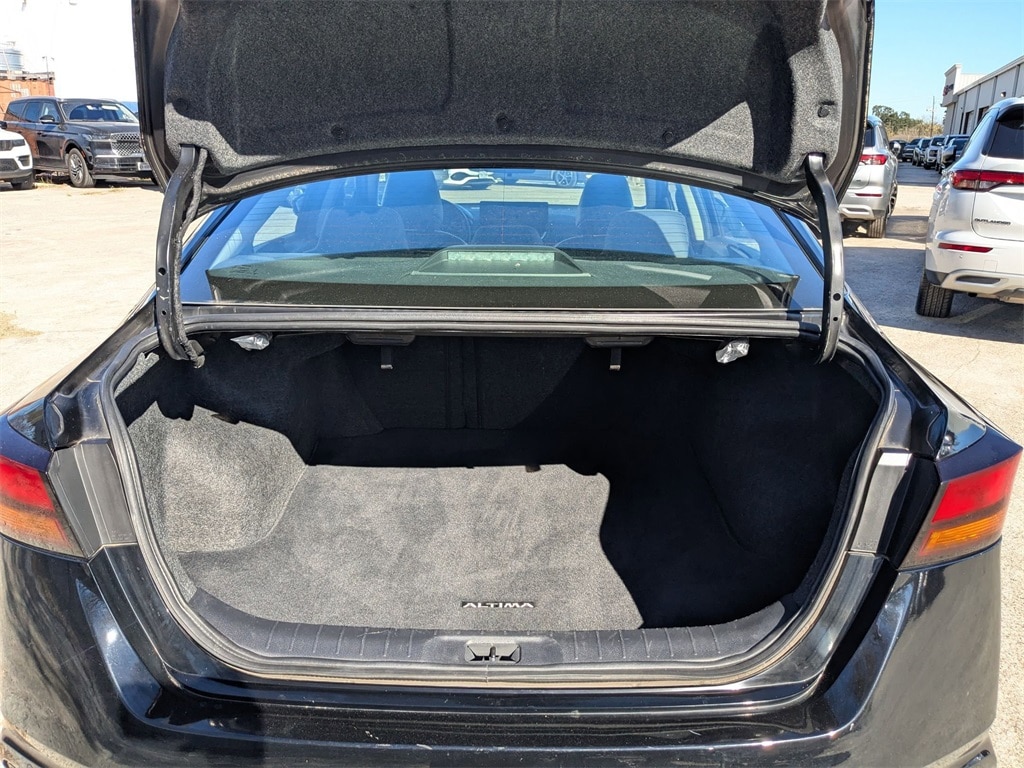 Thumbnail: 2023 Nissan Altima - 29