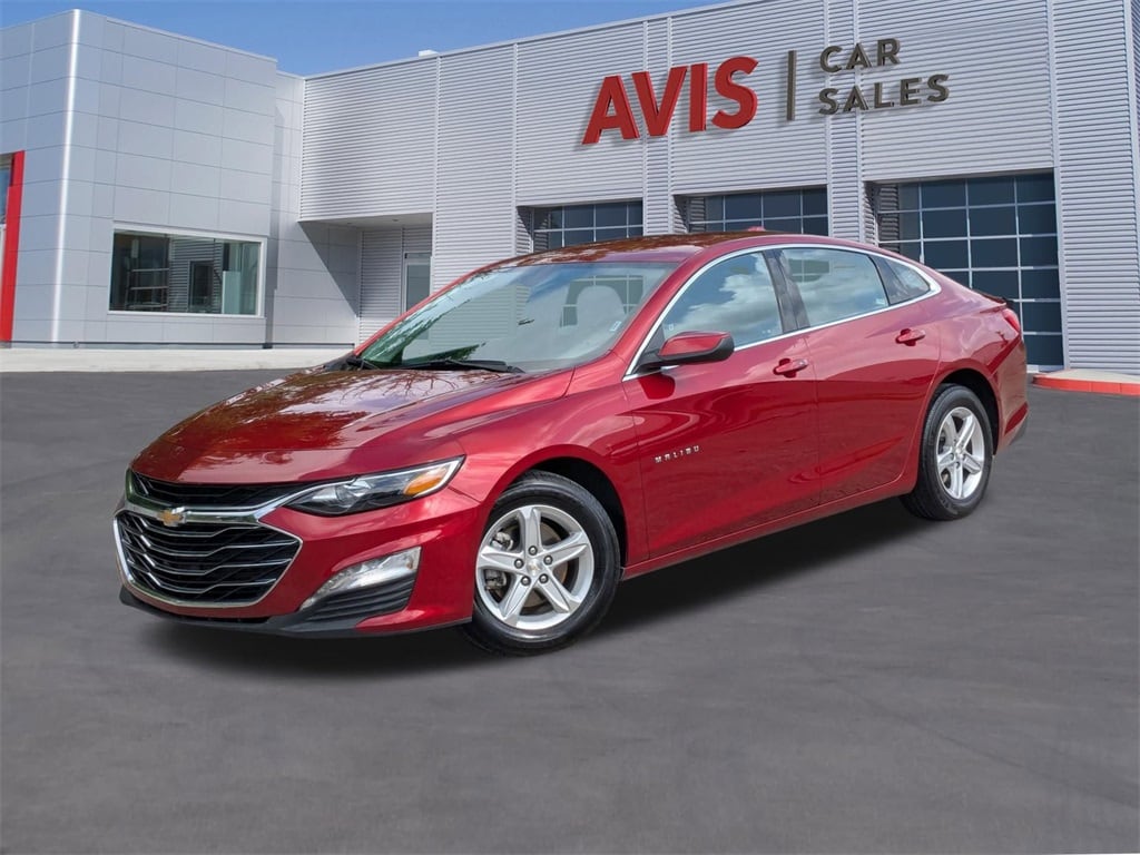 2024 Chevrolet Malibu LT Hero Image