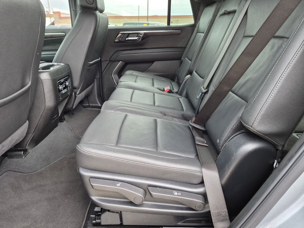 Thumbnail: 2025 Chevrolet Tahoe - 20