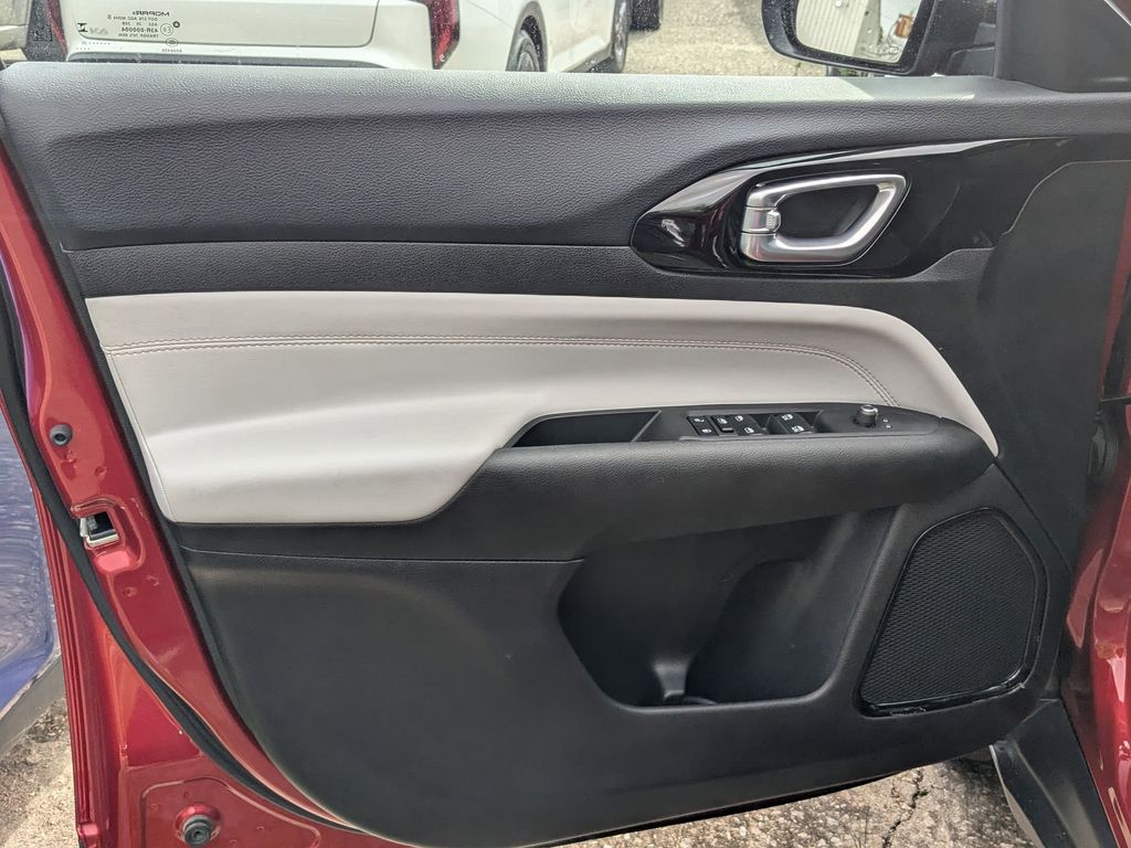 Thumbnail: 2025 Jeep Compass - 11