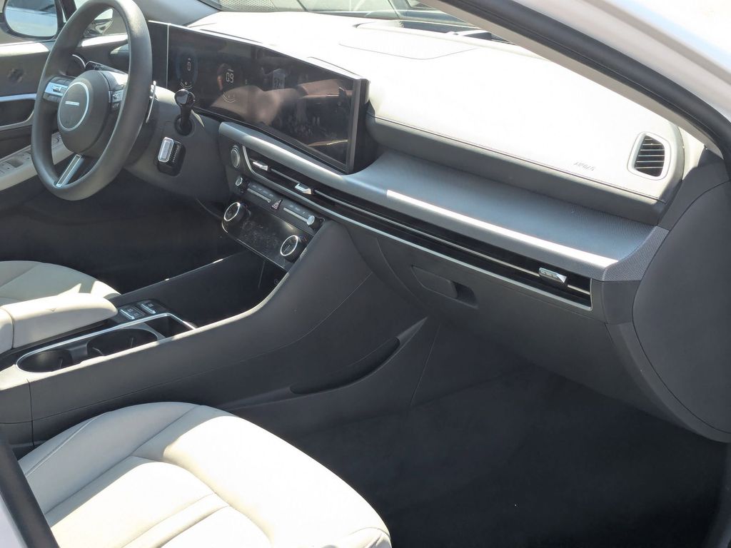 Thumbnail: 2025 Hyundai Sonata - 29