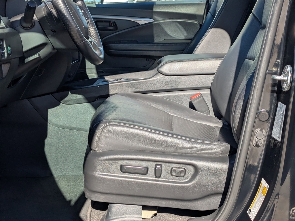 Thumbnail: 2024 Honda Passport - 25