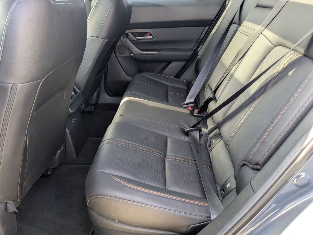 Thumbnail: 2025 Mazda CX-50 - 27