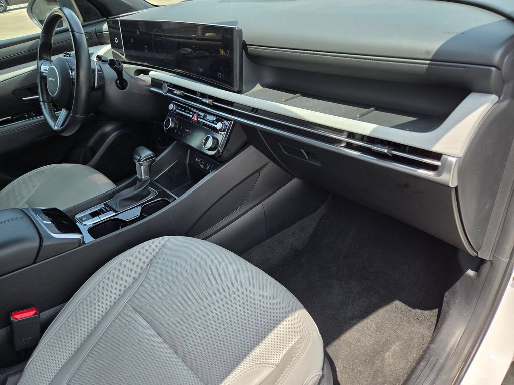 2025 Hyundai Santa Cruz Limited - Photo 35