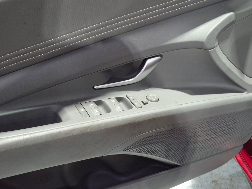 Thumbnail: 2025 Hyundai Elantra - 13
