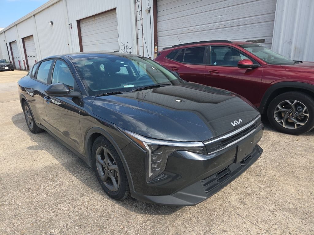 Thumbnail: 2025 Kia K4 - 3