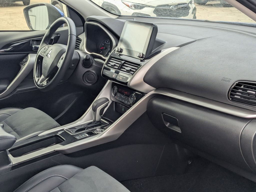 Thumbnail: 2025 Mitsubishi Eclipse Cross - 30