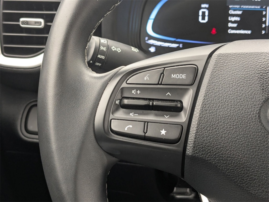 Thumbnail: 2025 Hyundai Venue - 16