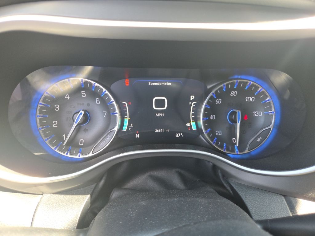 Thumbnail: 2025 Chrysler Pacifica - 2