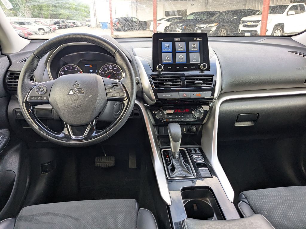 Thumbnail: 2025 Mitsubishi Eclipse Cross - 25