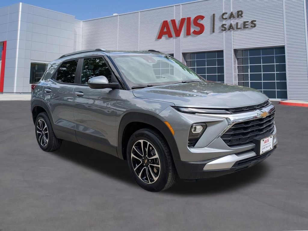 Thumbnail: 2025 Chevrolet TrailBlazer - 3