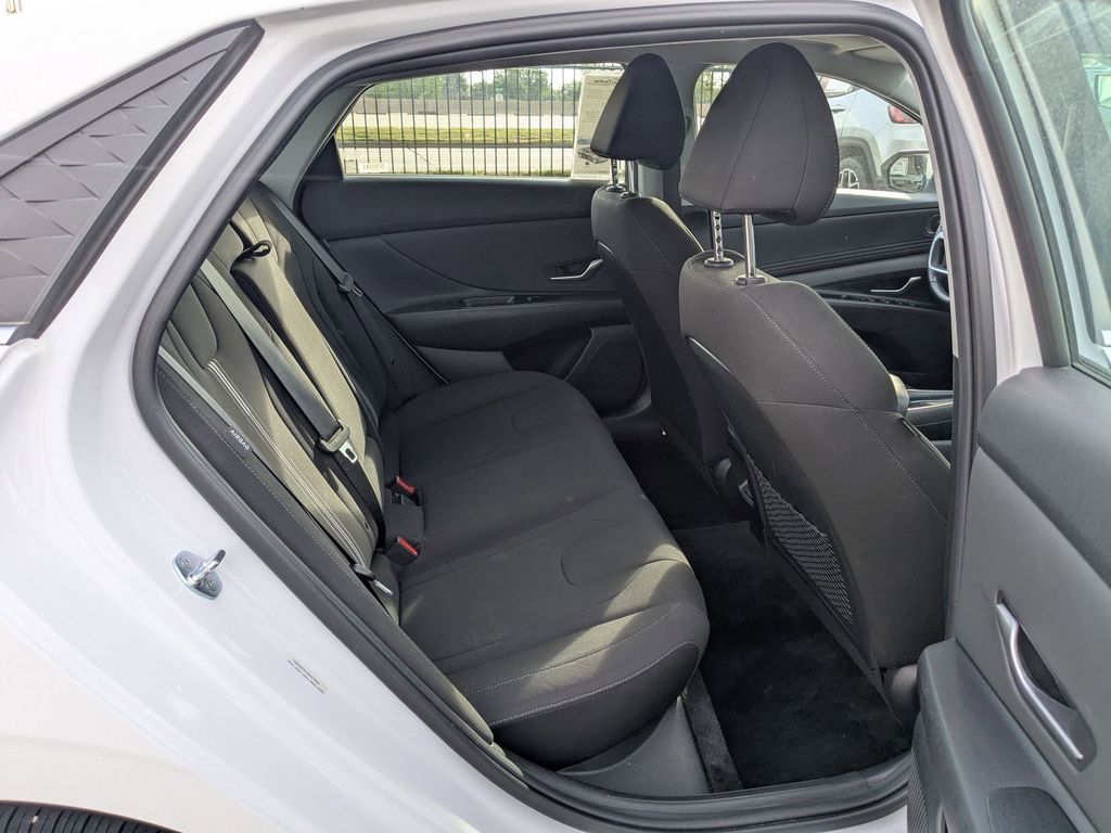 Thumbnail: 2025 Hyundai Elantra - 29