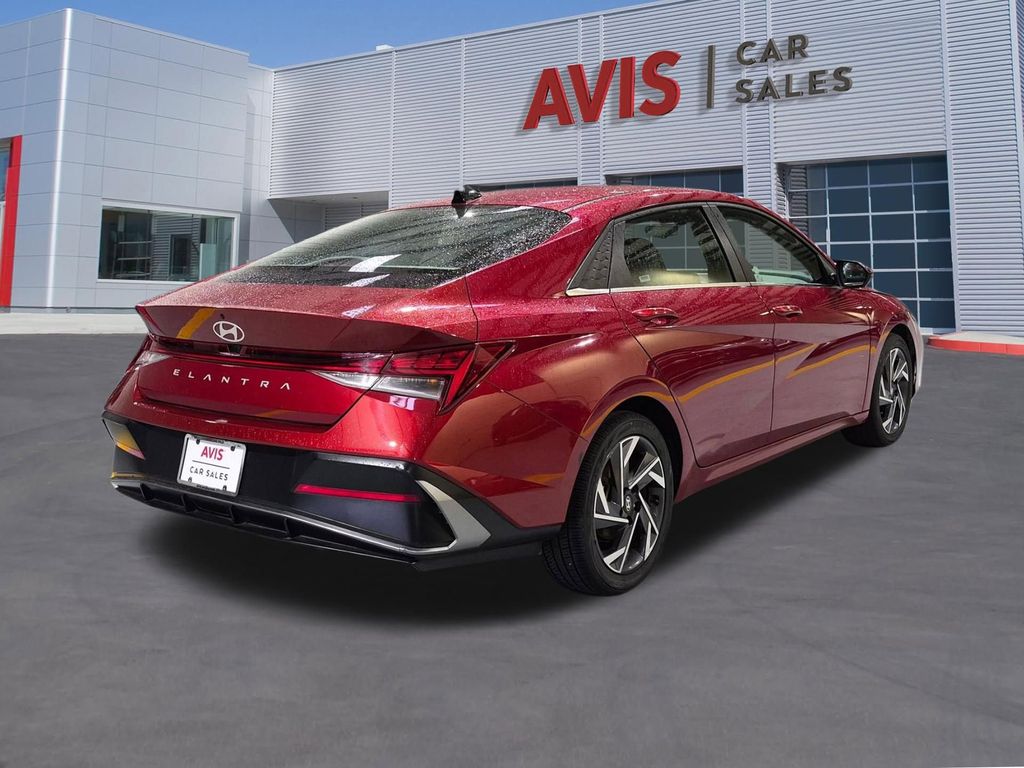 Thumbnail: 2025 Hyundai Elantra - 6