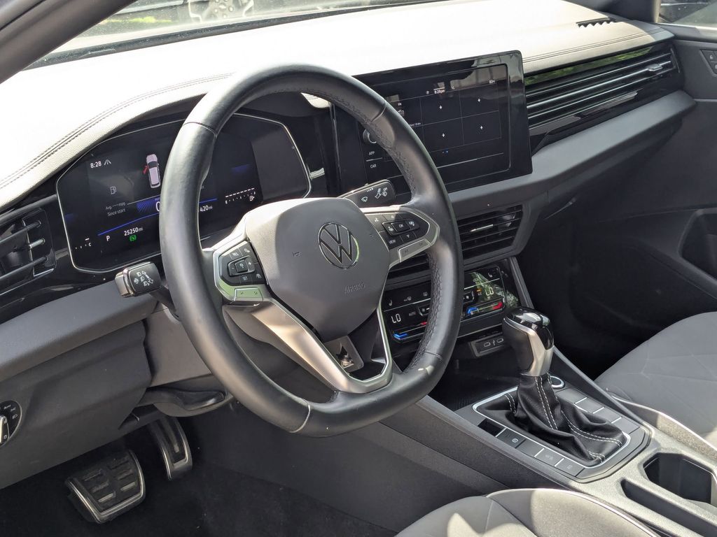 Thumbnail: 2025 Volkswagen Jetta - 11